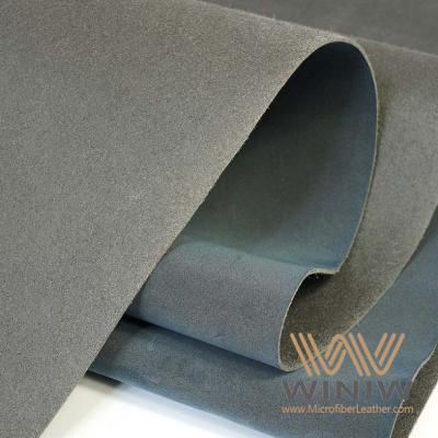 Le cuir végétalien pour chaussures habillées est difficile à déformer.