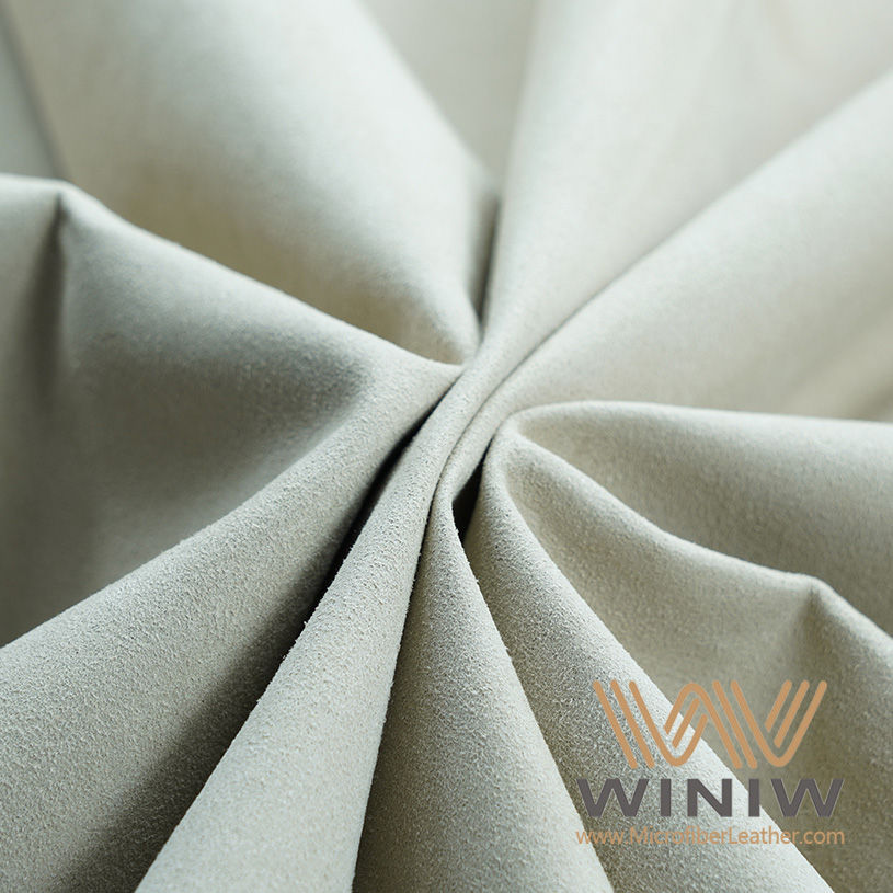 Qu'est-ce qui distingue le cuir véritable du daim ? Qu'est-ce qui différencie le cuir véritable du daim ? Le cuir véritable