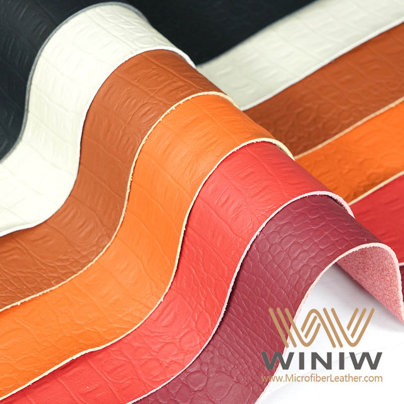 Solutions simples pour réparer le ciel de toit de votre voiture